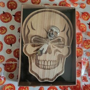 Giveaway - 🎃🎁 New Halloween Skull Charcuterie Board
